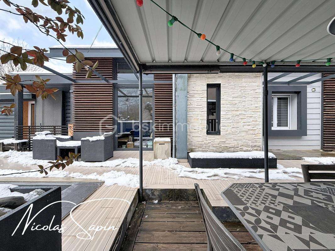 Maison à SAINT-EGREVE