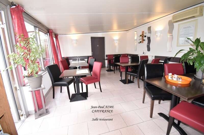 Commerce à PONT-SAINT-ESPRIT