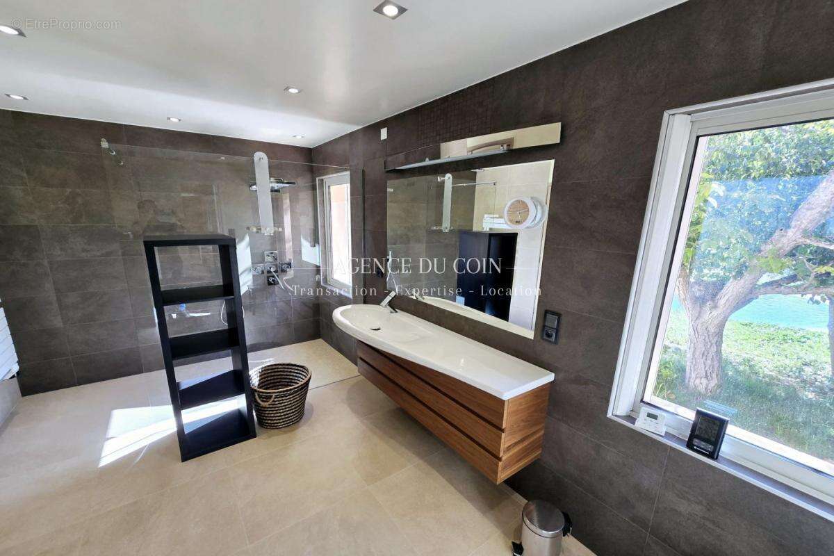 Maison à DRAGUIGNAN