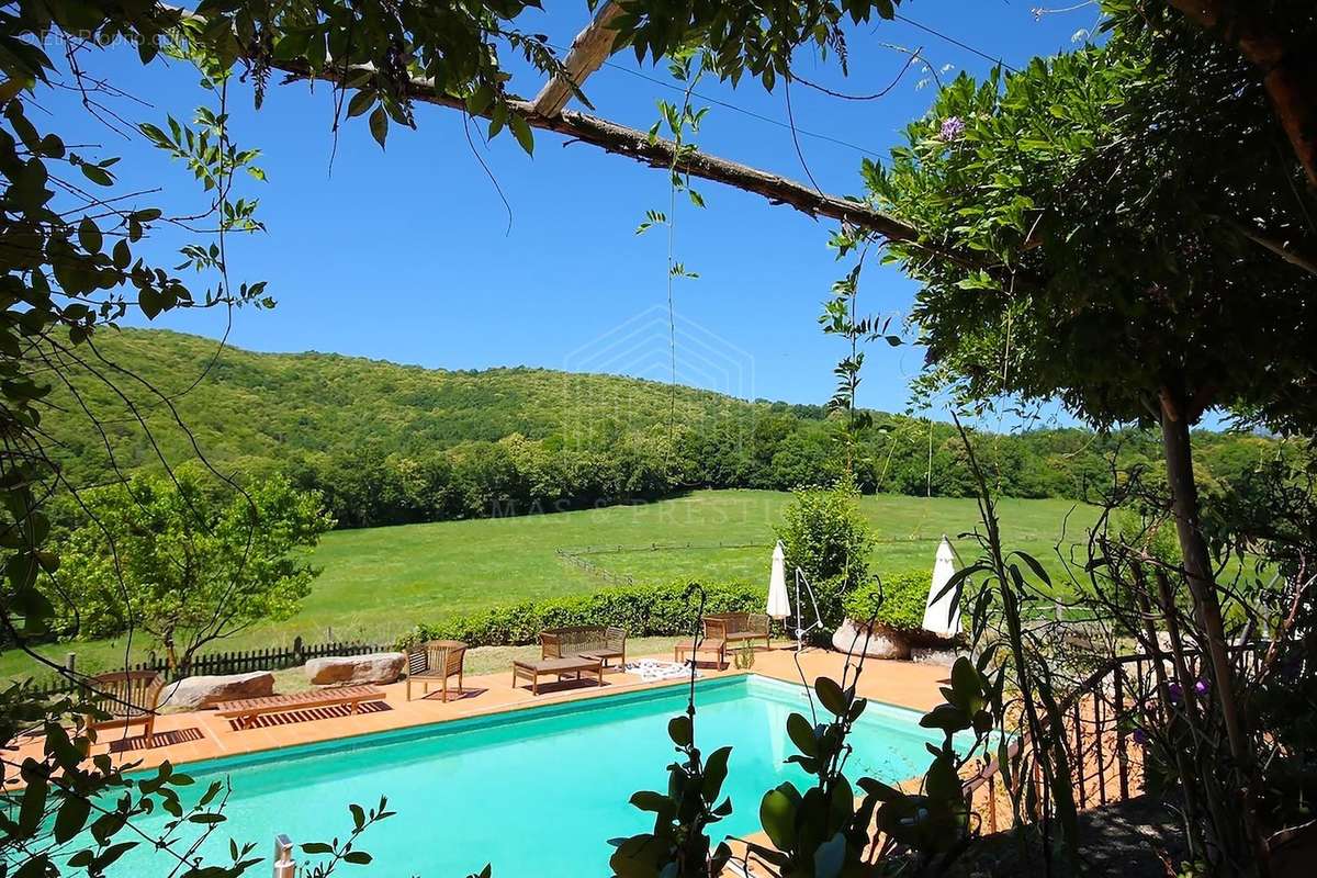 Maison à SAINT-LAURENT-DE-CERDANS