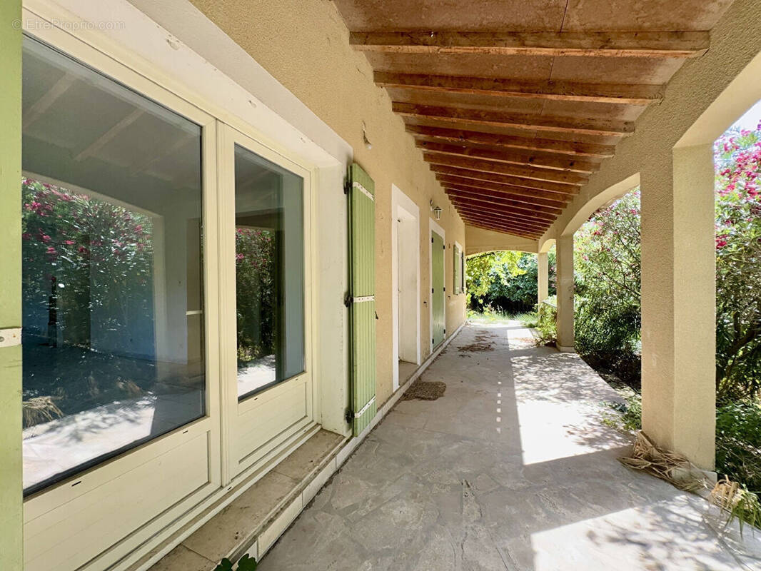 Maison à ROQUEMAURE