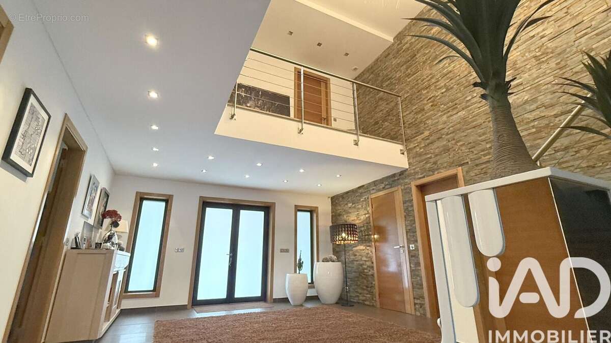 Maison 510 m² à Chatillon-Sur-Marne  - photo 9