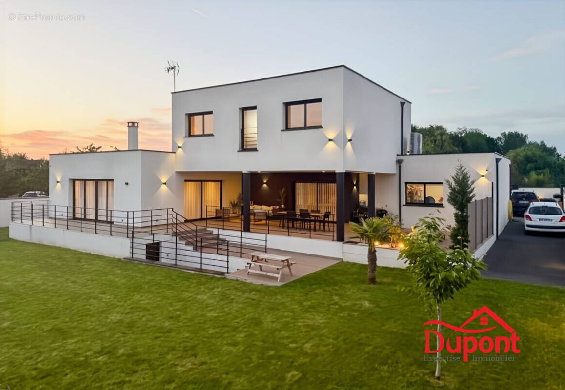 Maison à CHAUMES-EN-BRIE