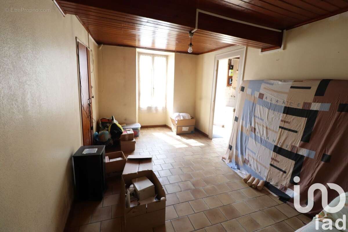 Photo 2 - Maison à MONTGUYON