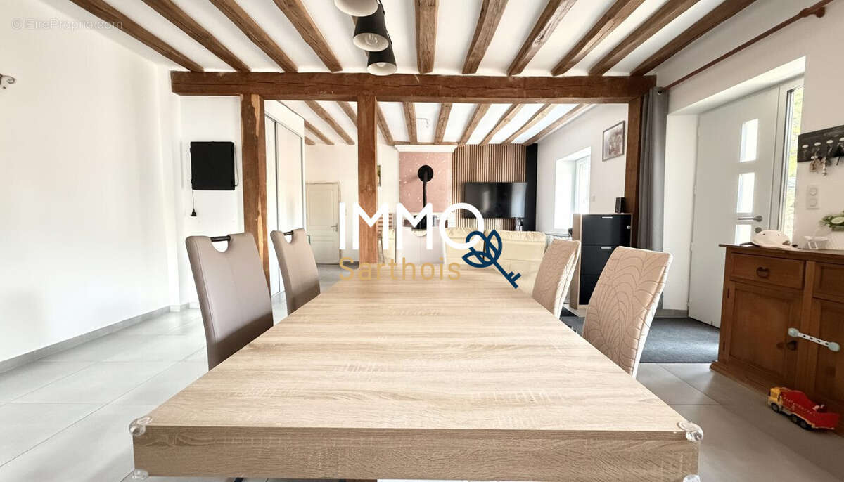 Maison 129 m² à Mayet  - photo 3