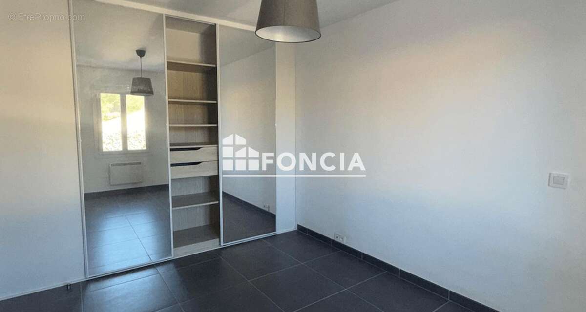 Appartement à LE CANNET-DES-MAURES