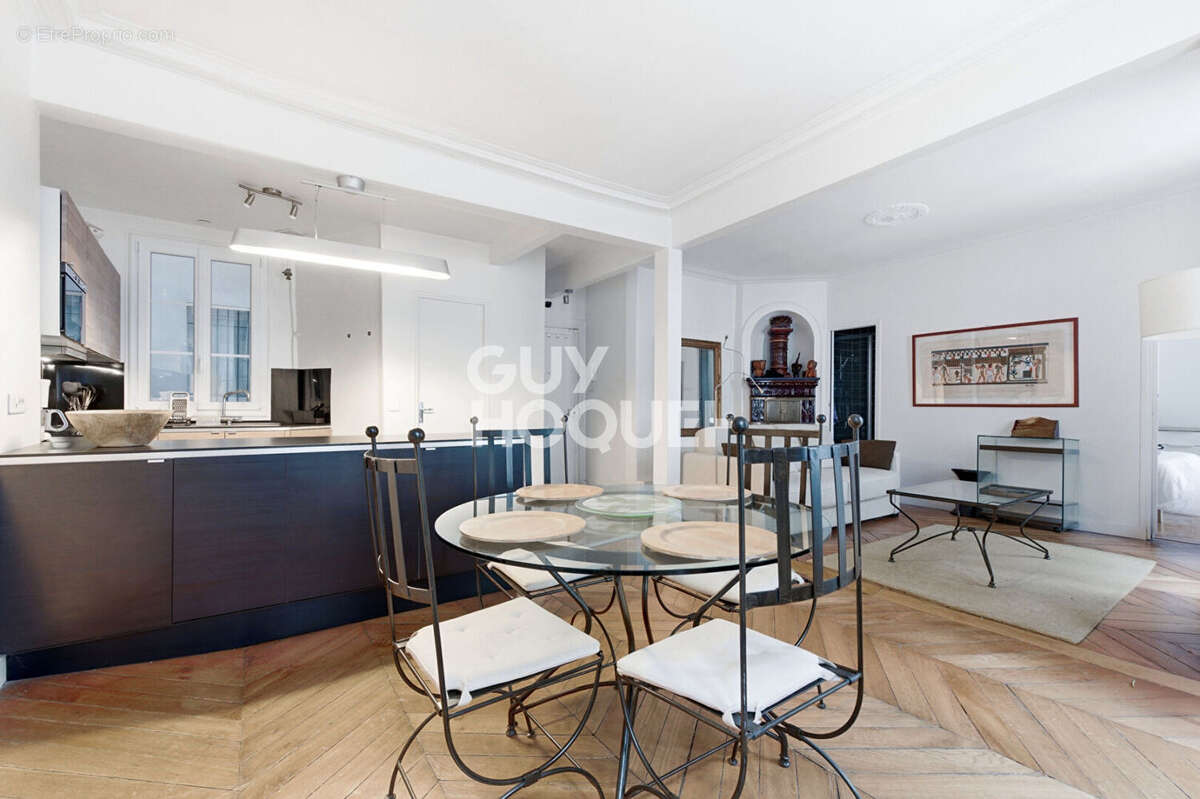 Appartement à PARIS-9E
