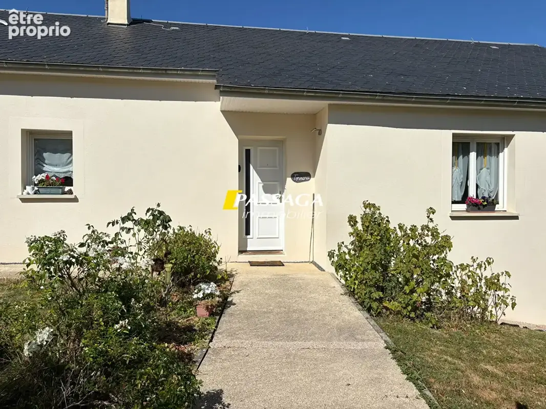 A VENDRE - Maison d'habitation de type 5 avec terrain - SEVERAC D'AVEYRON - photo 2
