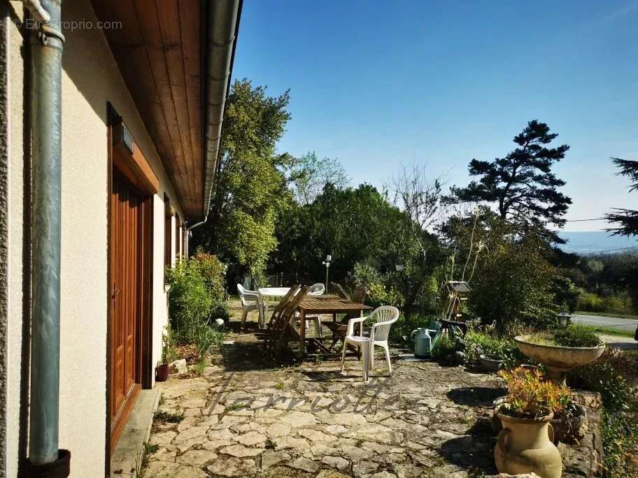 Maison à MALATAVERNE