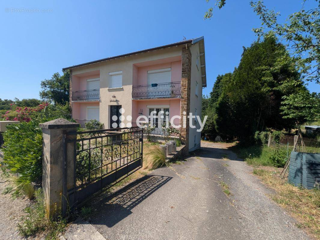 Maison à CHAPTELAT