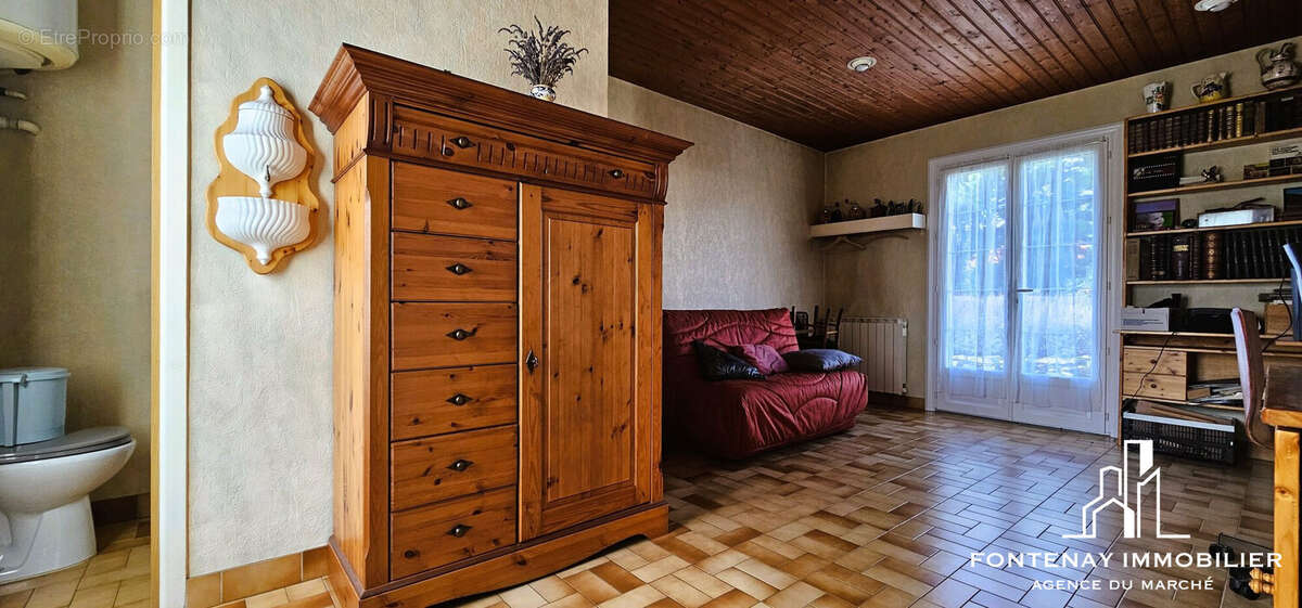 Maison à LONGEVES