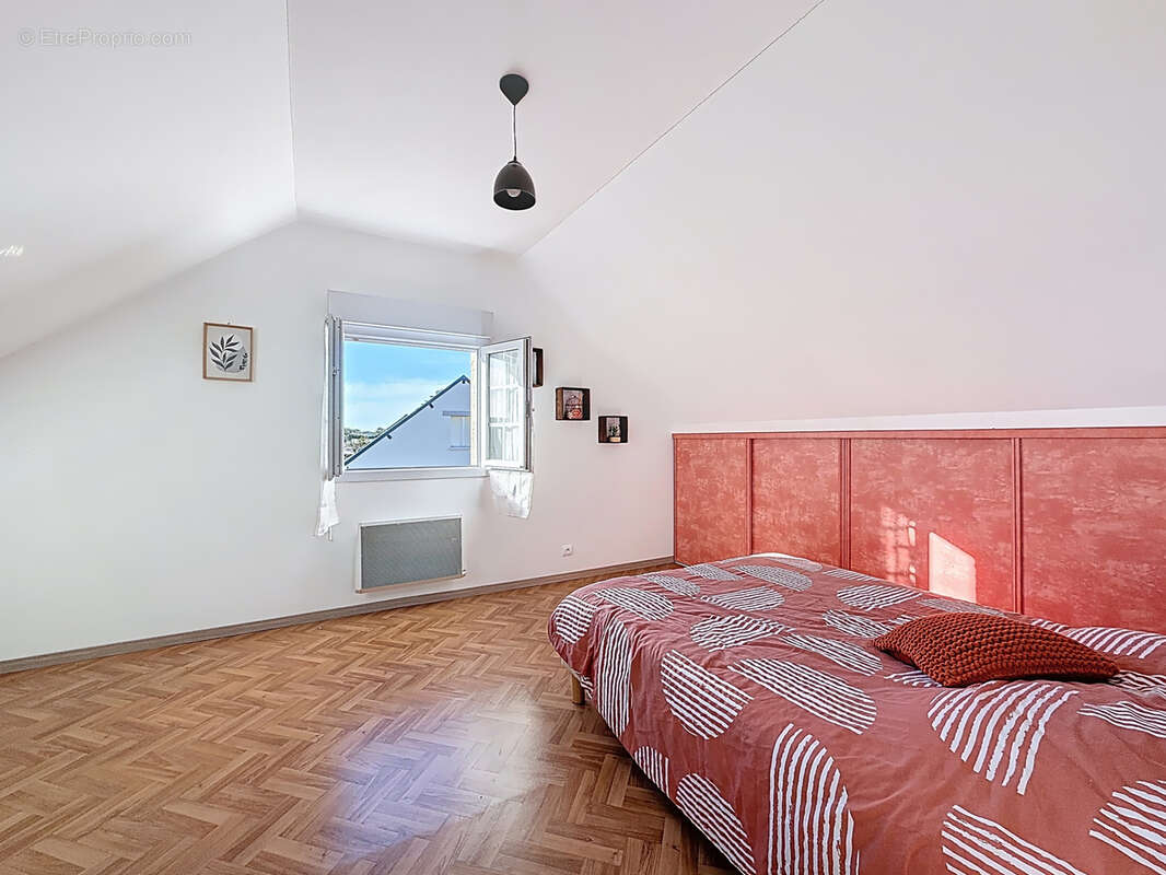 Maison à GOUVILLE-SUR-MER