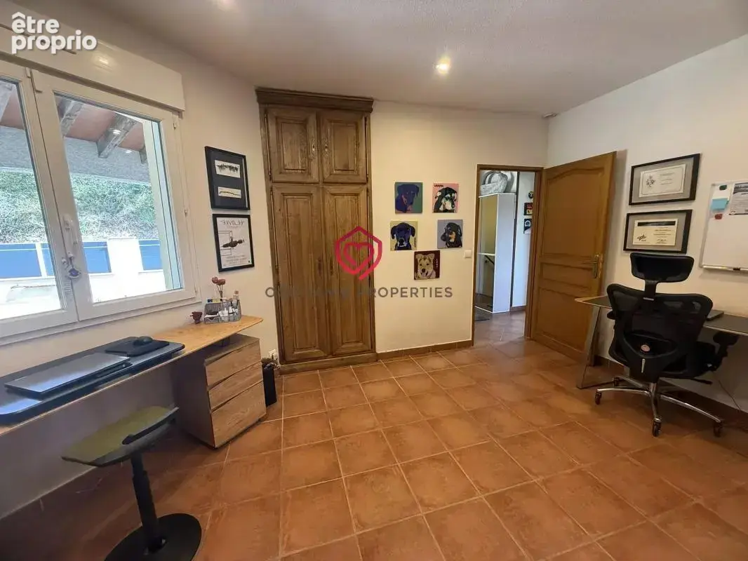 Magnifique maison avec un beau terrain, piscine et garage - photo 14