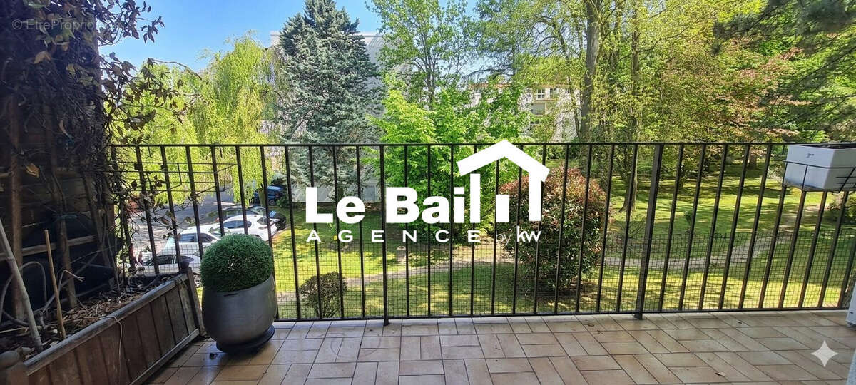 Appartement à SAINT-BRICE-SOUS-FORET