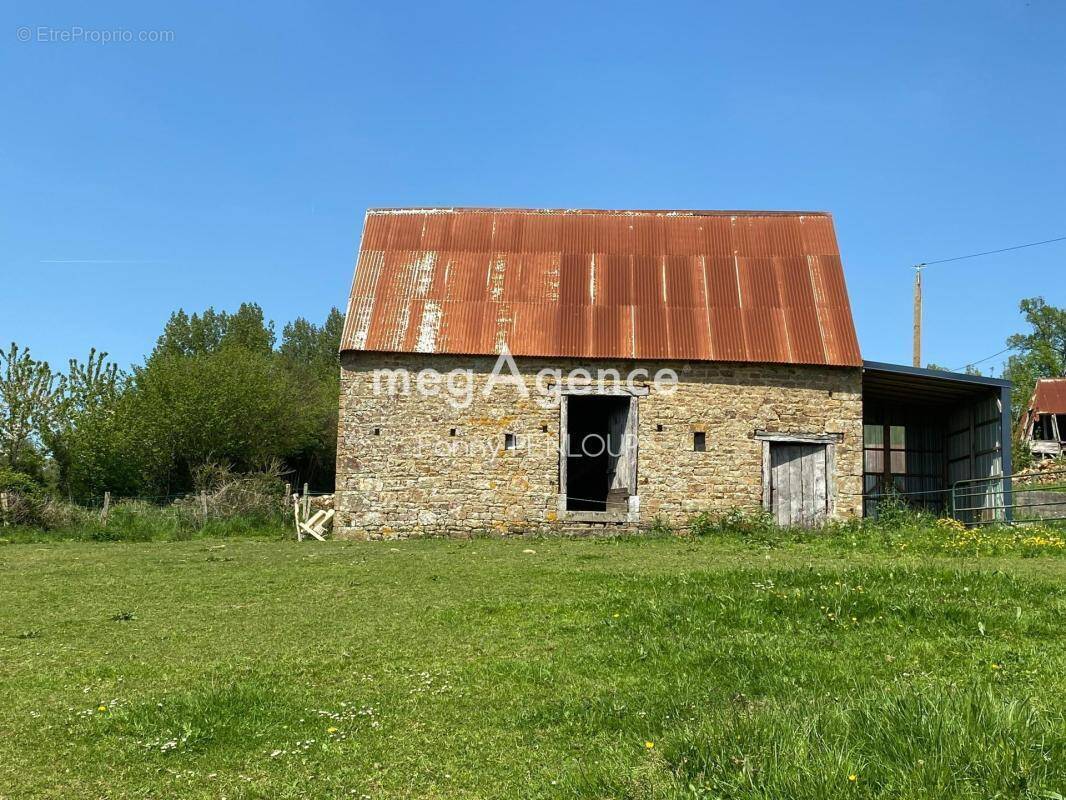 Maison à VILLEDIEU-LES-POELES