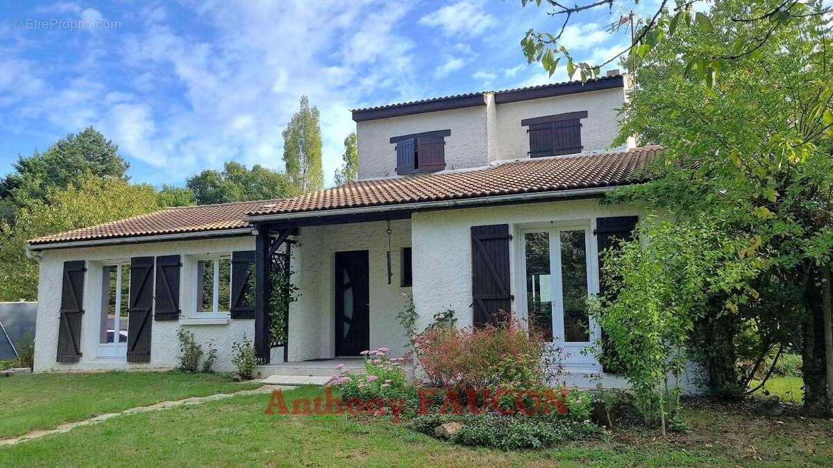 Maison à LANDERONDE