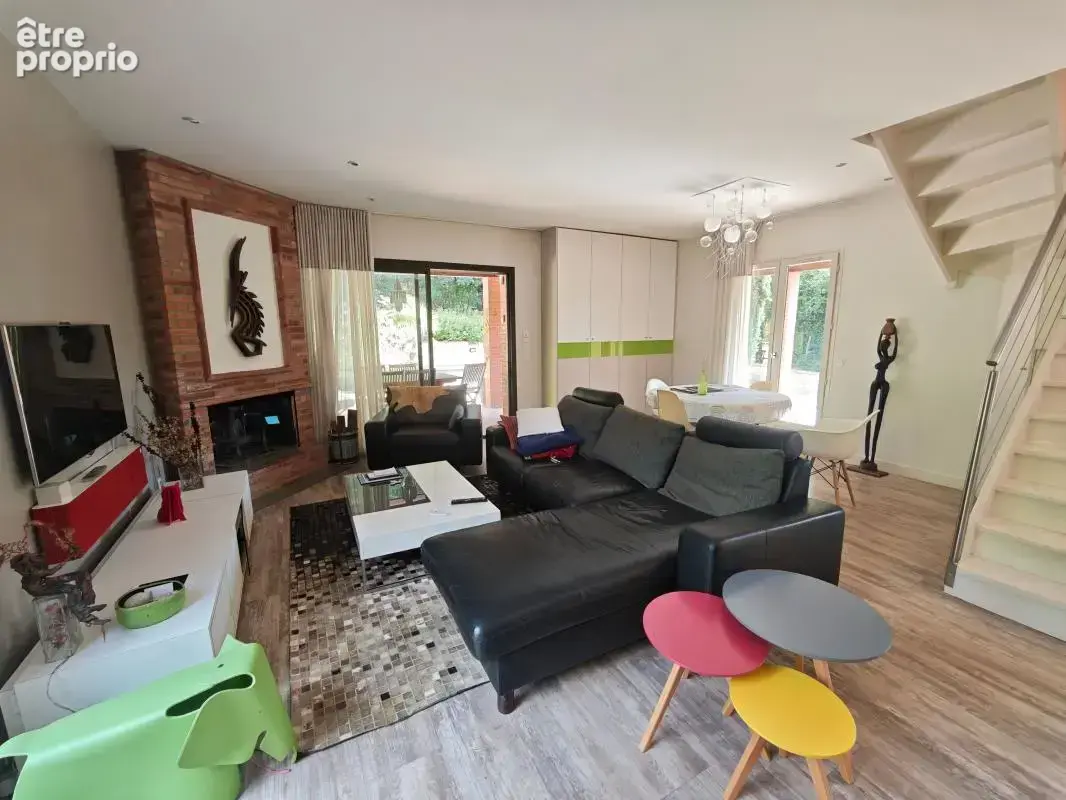  Vos clés pour cet automne à Pibrac ! Maison de caractère avec suite parentale + 3 chambres, 2 bureaux et sous-sol géant de 120  - photo 8