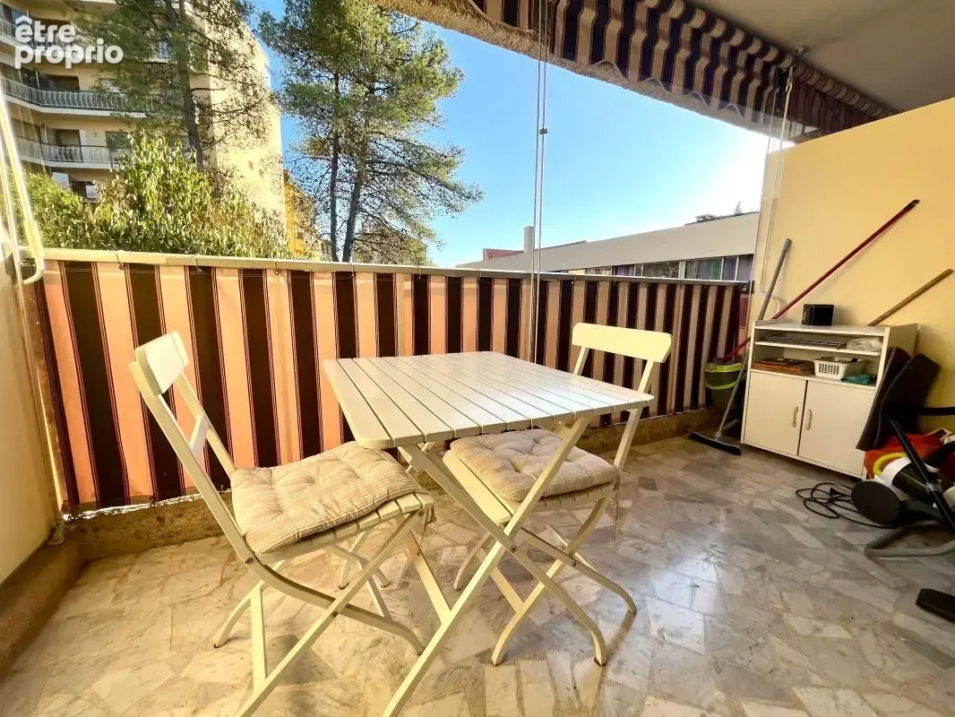 studio mairie avec belle terrasse au calme vue jardin - photo 2