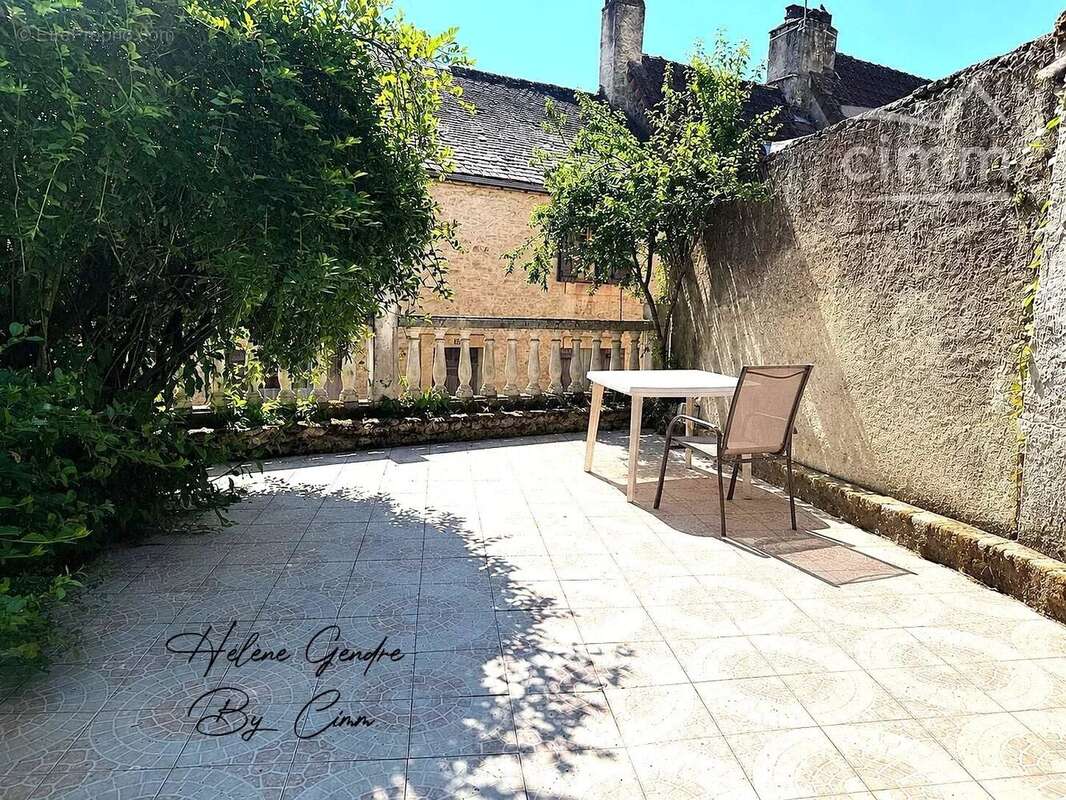 Maison à MONTIGNAC