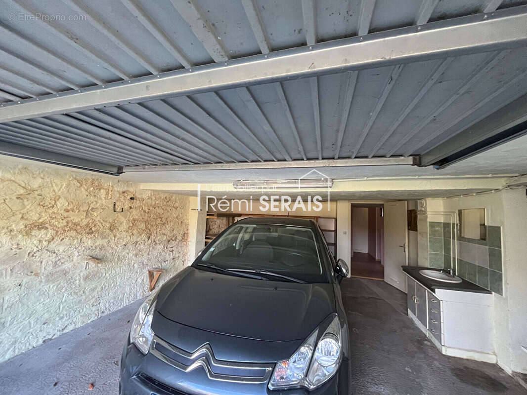 Maison à SAINT-CYR-DU-BAILLEUL