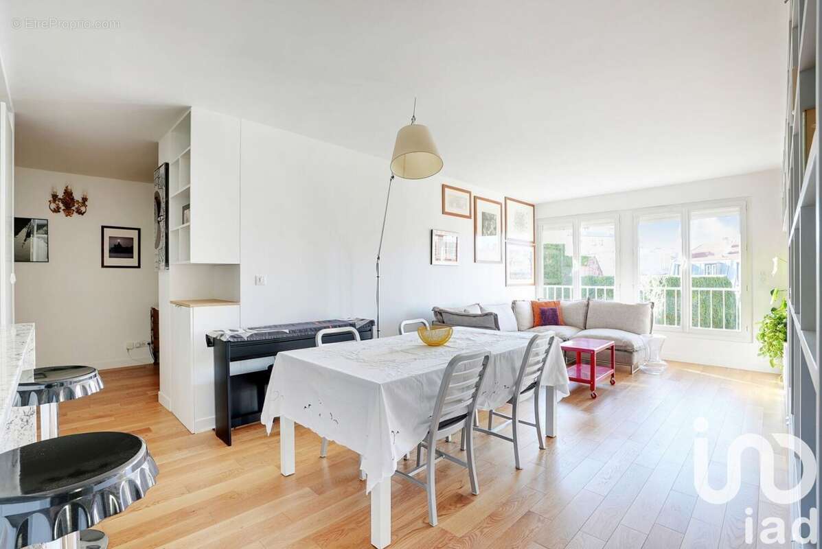 Photo 2 - Appartement à PARIS-15E