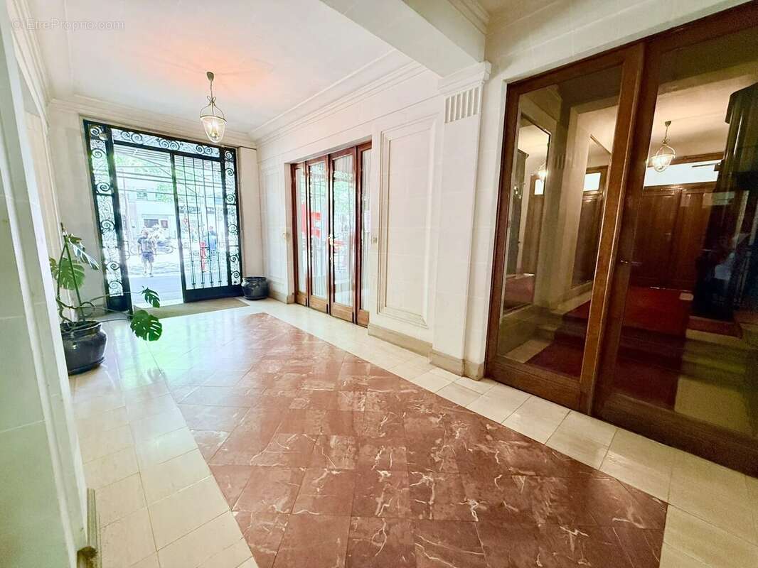 Appartement à PARIS-11E