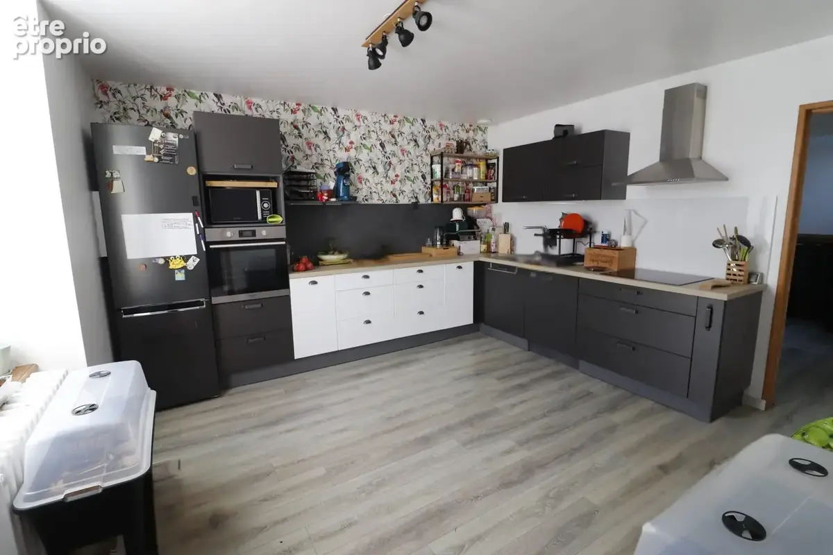 Maison 6 pièces 180 m² à vendre à Le Teilleul (50640) - photo 3