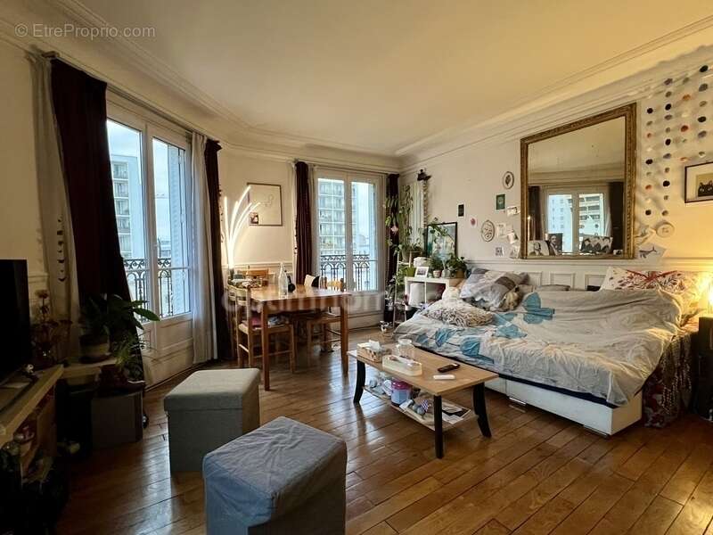 Appartement à PARIS-19E