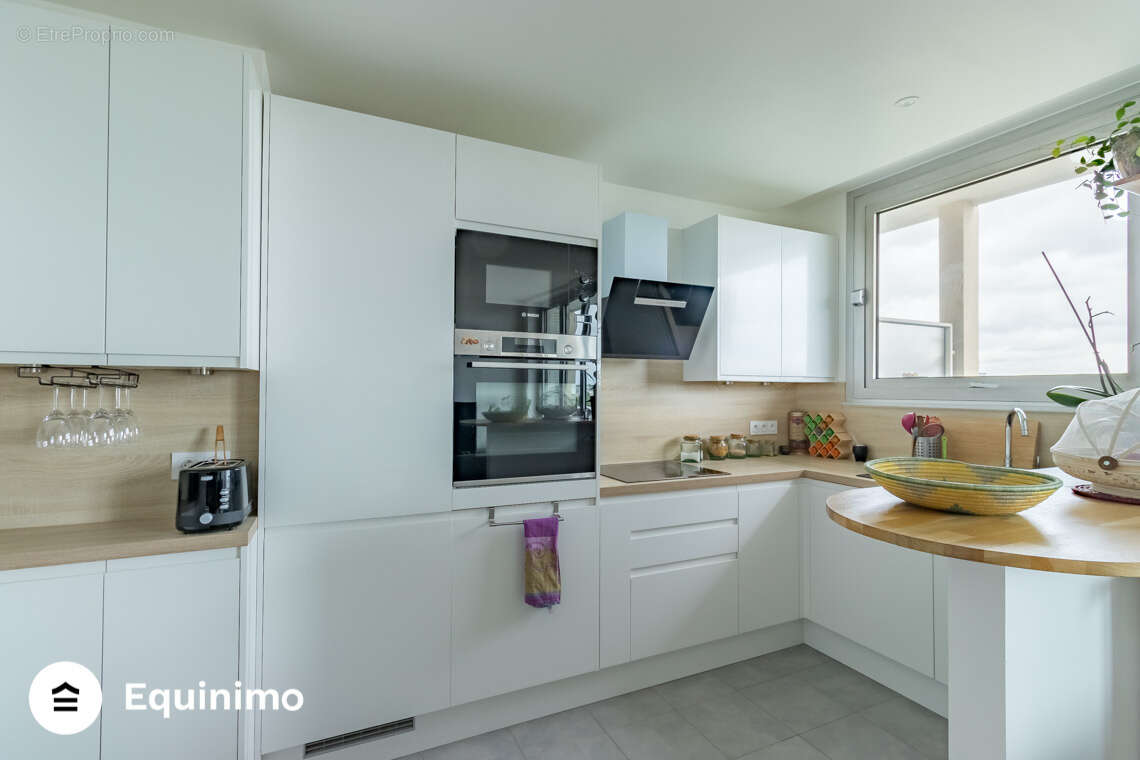 Appartement à PARIS-12E