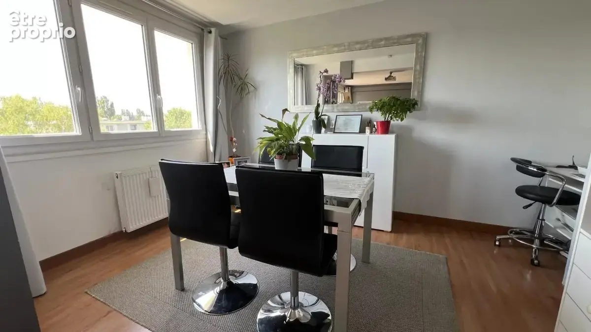 Sejour 30 m² balcon sud 3 chambres - photo 5