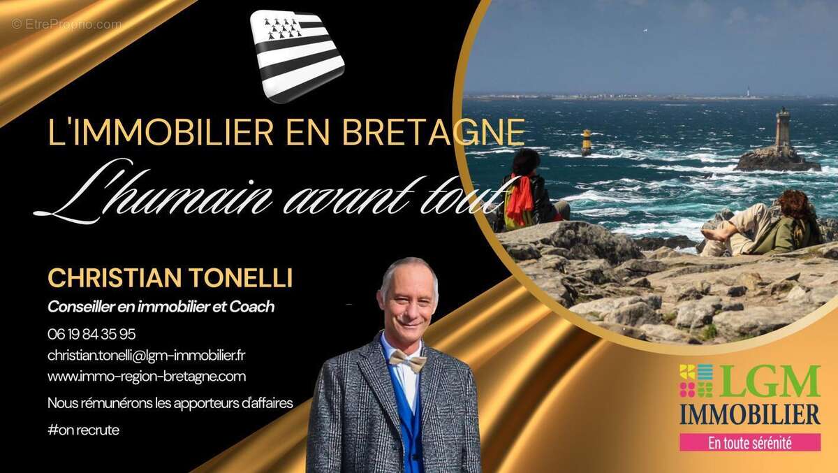 Maison à CARHAIX-PLOUGUER