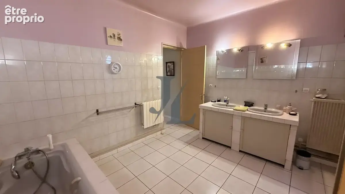 Maison de type 5 sur 530m2 de terrain - photo 15