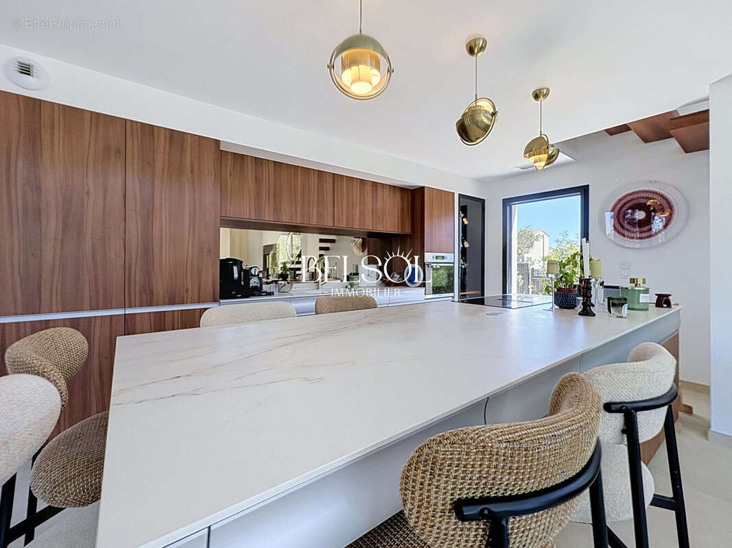 Maison 125 m² à Villelongue-De-La-Salanque  - photo 6