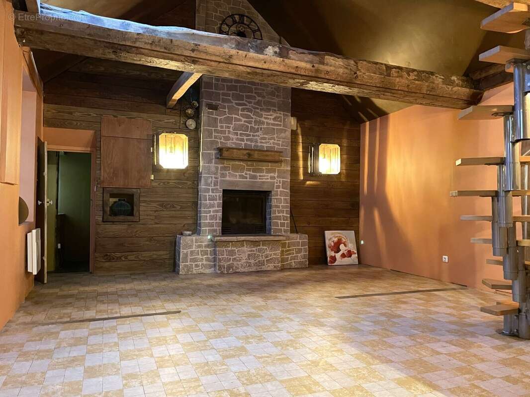 Séjour - Maison à BONNETABLE