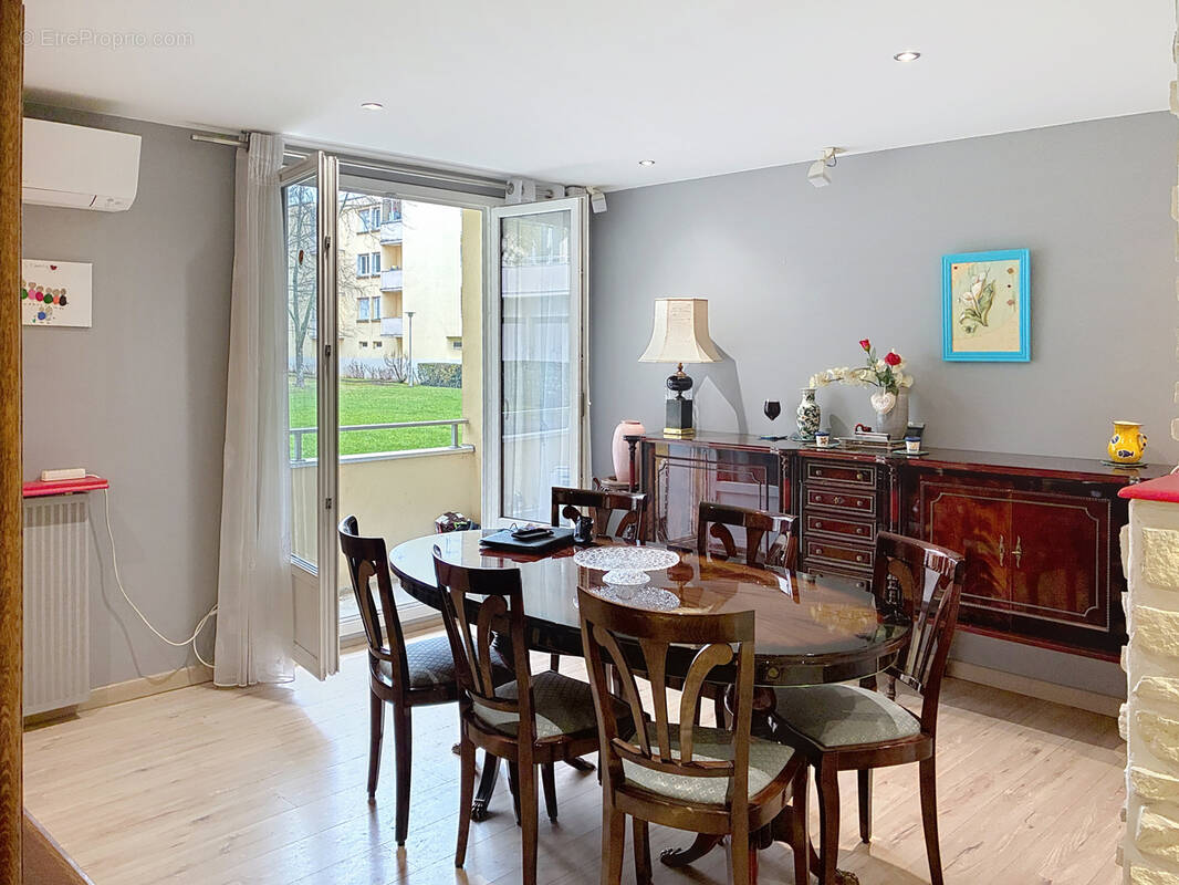 Appartement à FRANCHEVILLE