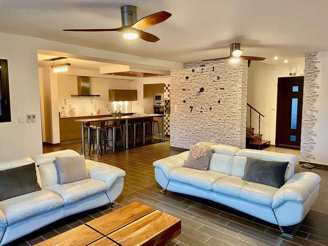 Maison à SAINT-ANDRE-DE-CUBZAC