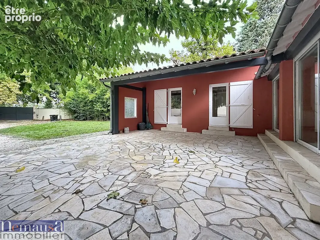 A vendre - nîmes   belle maison de plain-pied de 150 m2 avec piscine sur une parcelle de 2 100 m2 - photo 5
