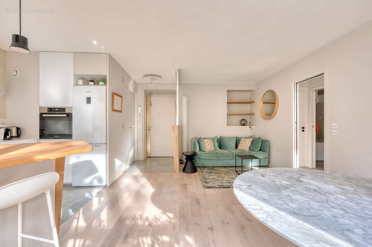 Appartement à PARIS-18E