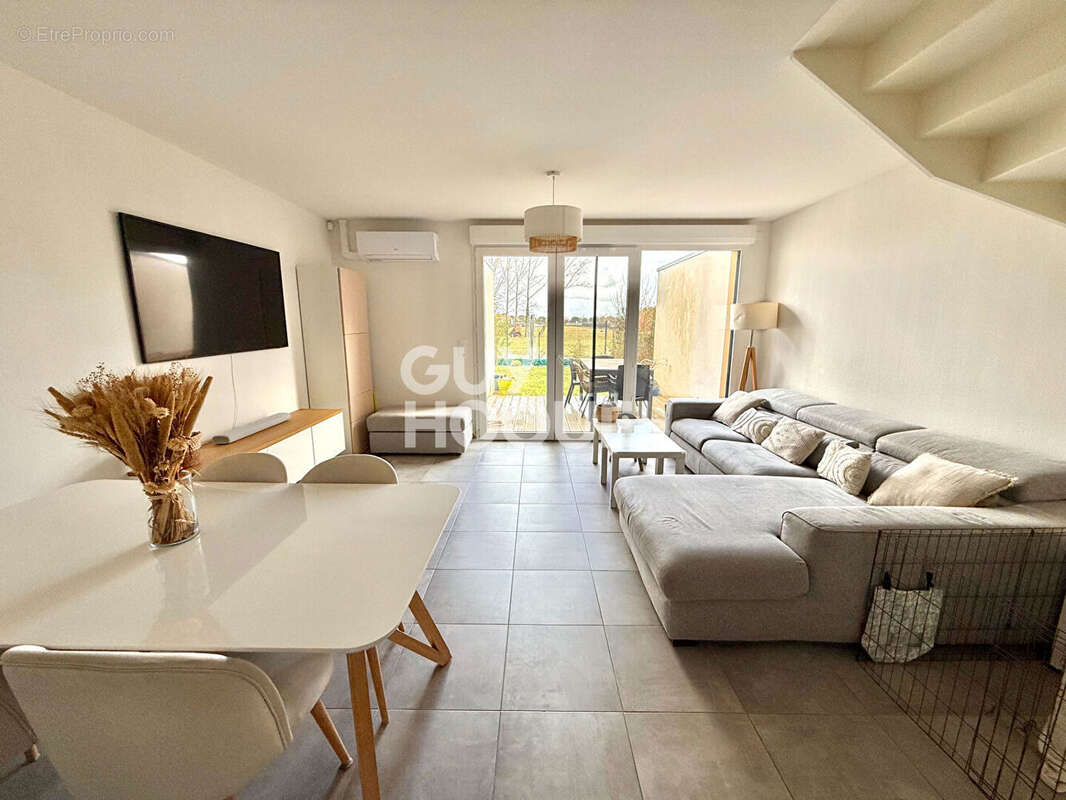 Maison à BLANQUEFORT