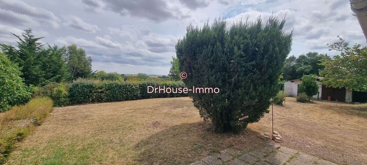 Maison 4 pièces 70 m² à vendre à Saint-Denis-Du-Payre (85580) - photo 4