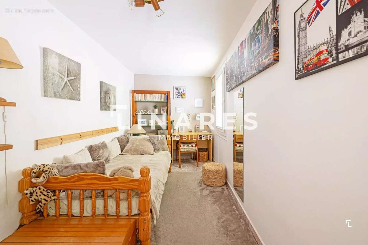 Appartement à MARSEILLE-1E