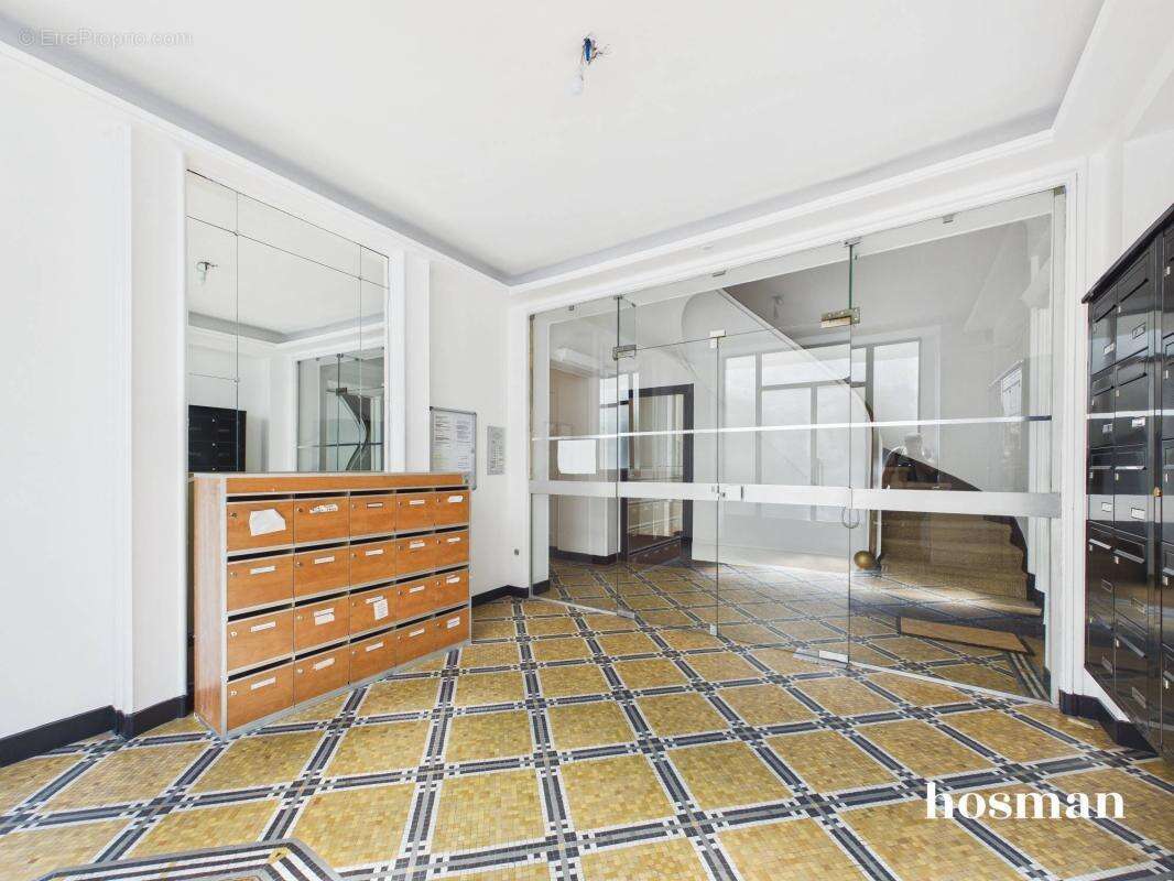 Appartement à PARIS-2E