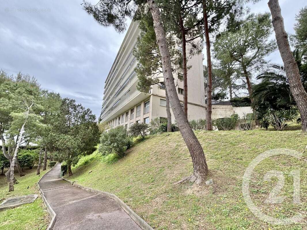 Appartement à ROQUEBRUNE-CAP-MARTIN