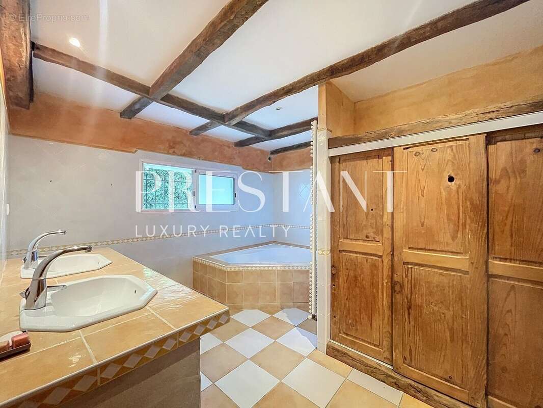 Maison à ORTHEVIELLE