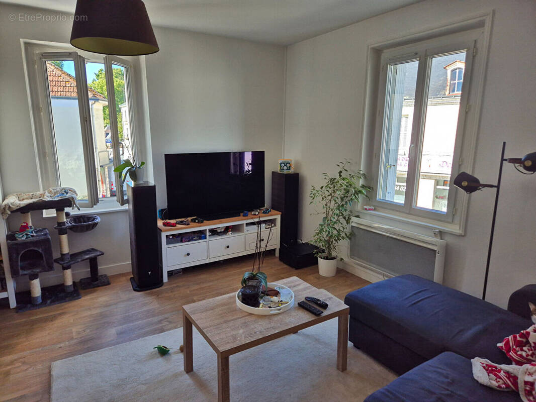 Appartement à MONTS
