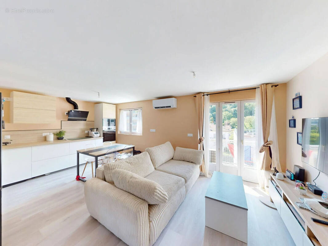 Appartement à DOMENE