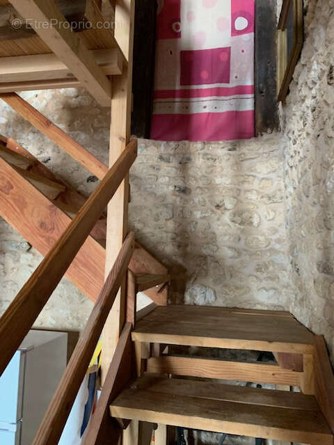 Maison à SAINT-THOMAS-DE-CONAC