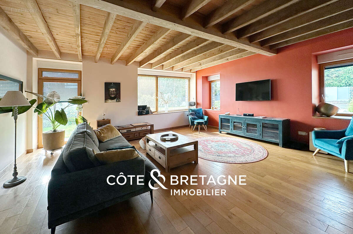 Maison à MALESTROIT