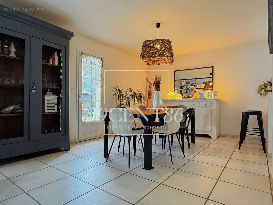 Maison 125 m² à Communay  - photo 26