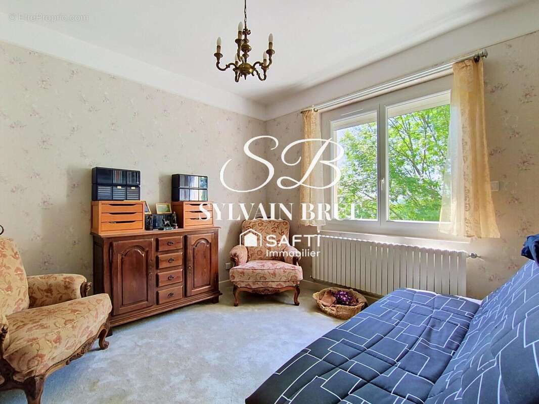 Maison 140 m² à Saint-Amans-De-Pellagal  - photo 8
